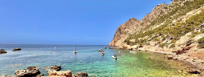Cala en Basset