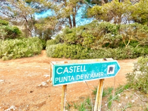 Beschilderung Castell Punta de N´Amer