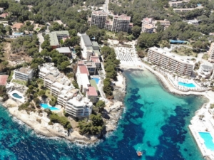 Luftbild von Cala Vinyes aus Mai 2019